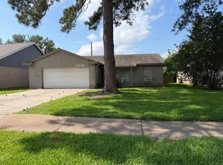 10135 Fernstone Ln, Houston, TX 77070