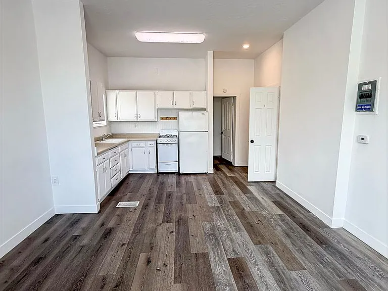 506 23rd Street — Photo 15
