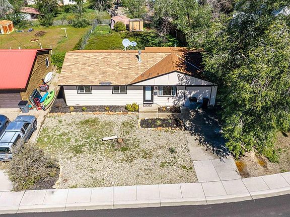 2nd image of 840 Brookside Drive