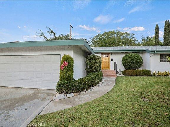 2nd image of 4406 Briggs Ave