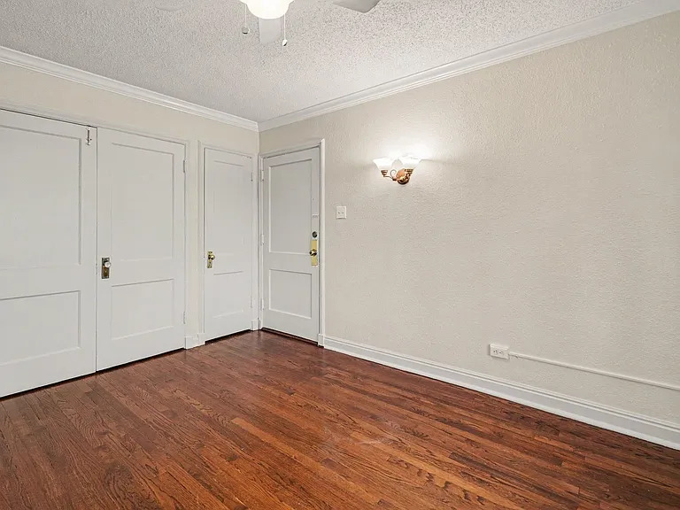 1024 E 14th Ave #15 — Photo 6