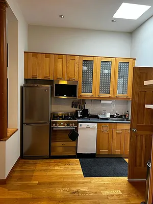 Rented by Compass | media 14