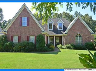 10261 Cypress Knee Dr, Olive Branch, MS 38654