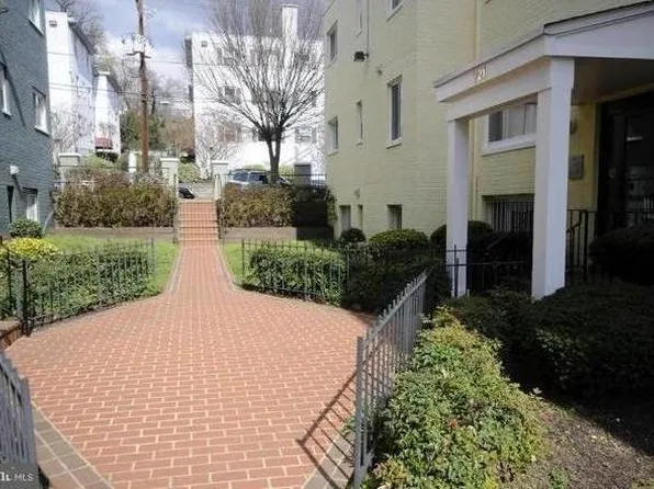 721 Brandywine St SE APT 101, Washington, DC 20032