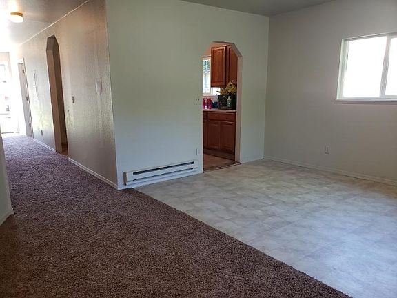 5th image of 119 20th Ave S