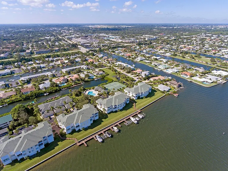 1890 Tarpon Ln #302 — Photo 38