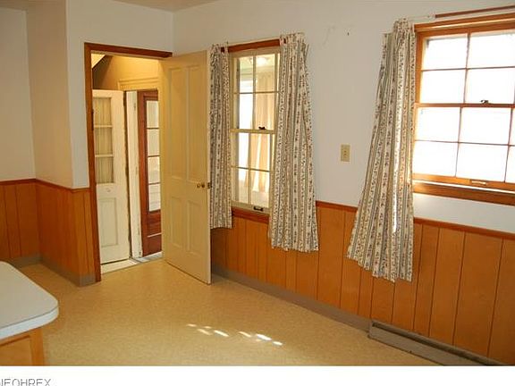 4th image of 1641 Marigold Ave