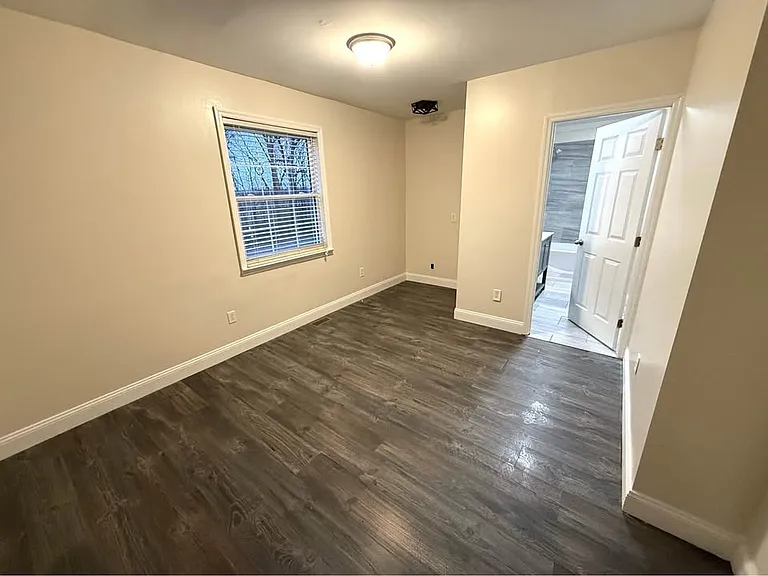 316 Archwood Dr — Photo 3