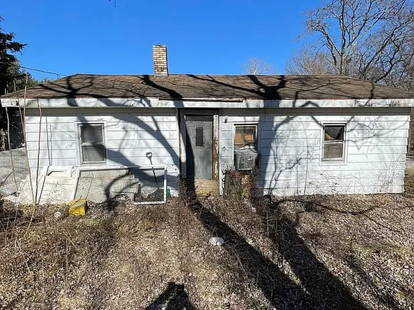 7848 N Pottsville St, West Terre Haute, IN 47885