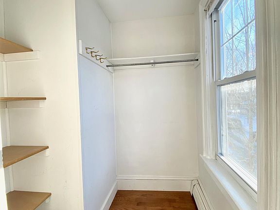5th image of 91 Lonsdale Main St Floor 2