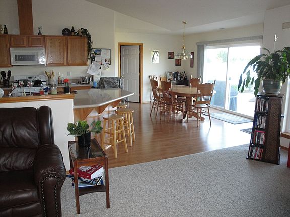 Dining/Breakfast Nook