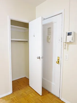 Rented by City & Suburban | media 22