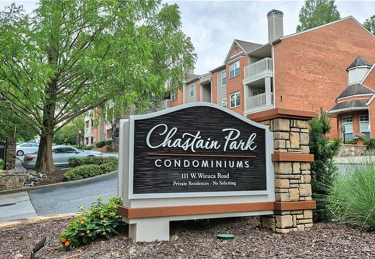 2056 Chastain Park Ct NE — Photo 14