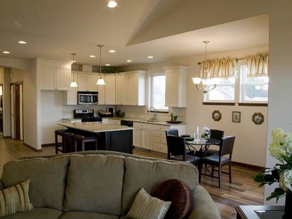 similar kitchen