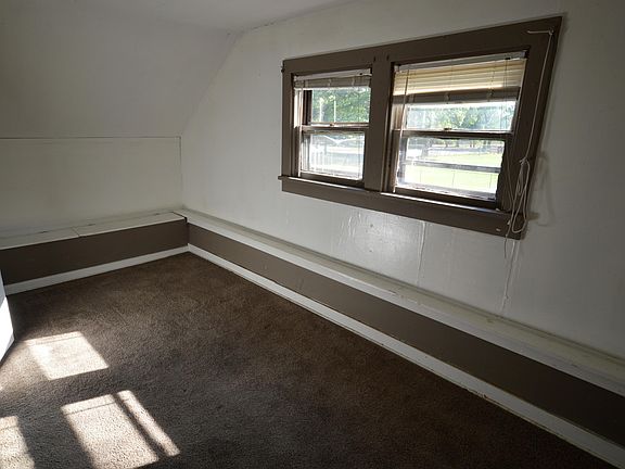 5th image of 710 Catawba Ave #2