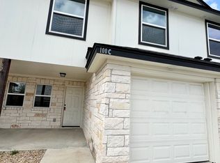 100 Sandstone Dr APT A, Jarrell, TX 76537