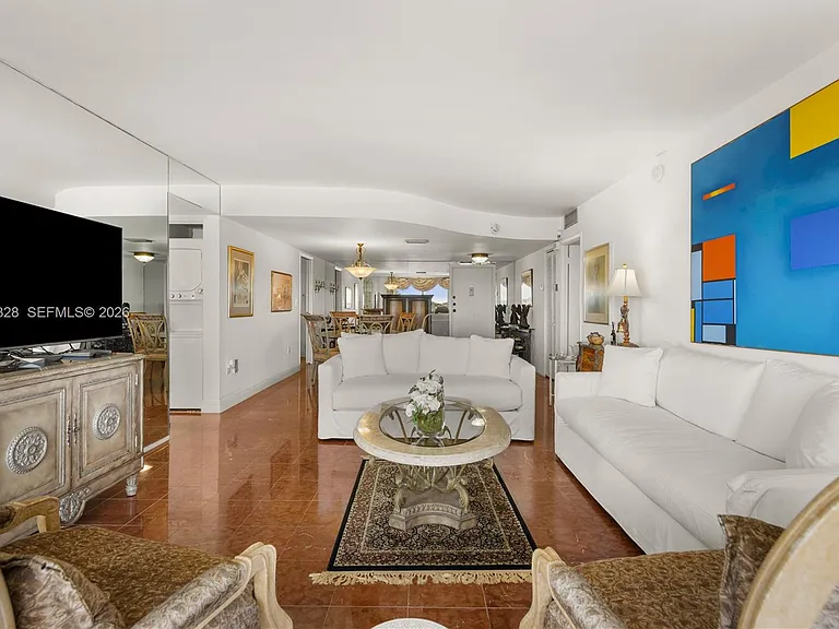 210 Sea View Dr #611 — Photo 12