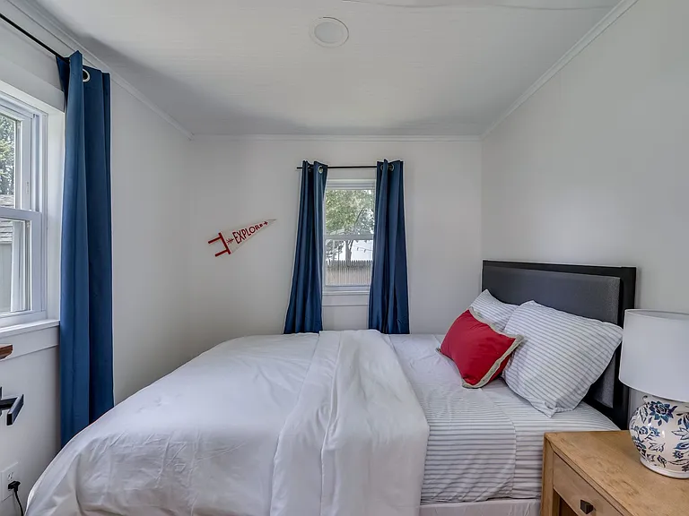 105 Brown Shores Rd — Photo 15