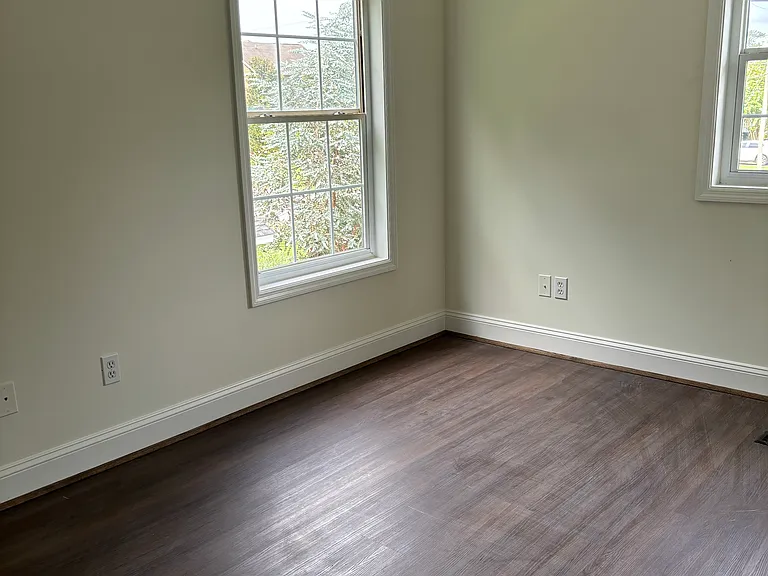 859 Dekalb St — Photo 3