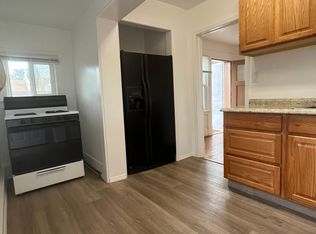 208 Princeton Dr SE #B, Albuquerque, NM 87106