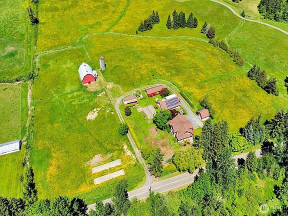 3rd image of 1478 Kelly Road