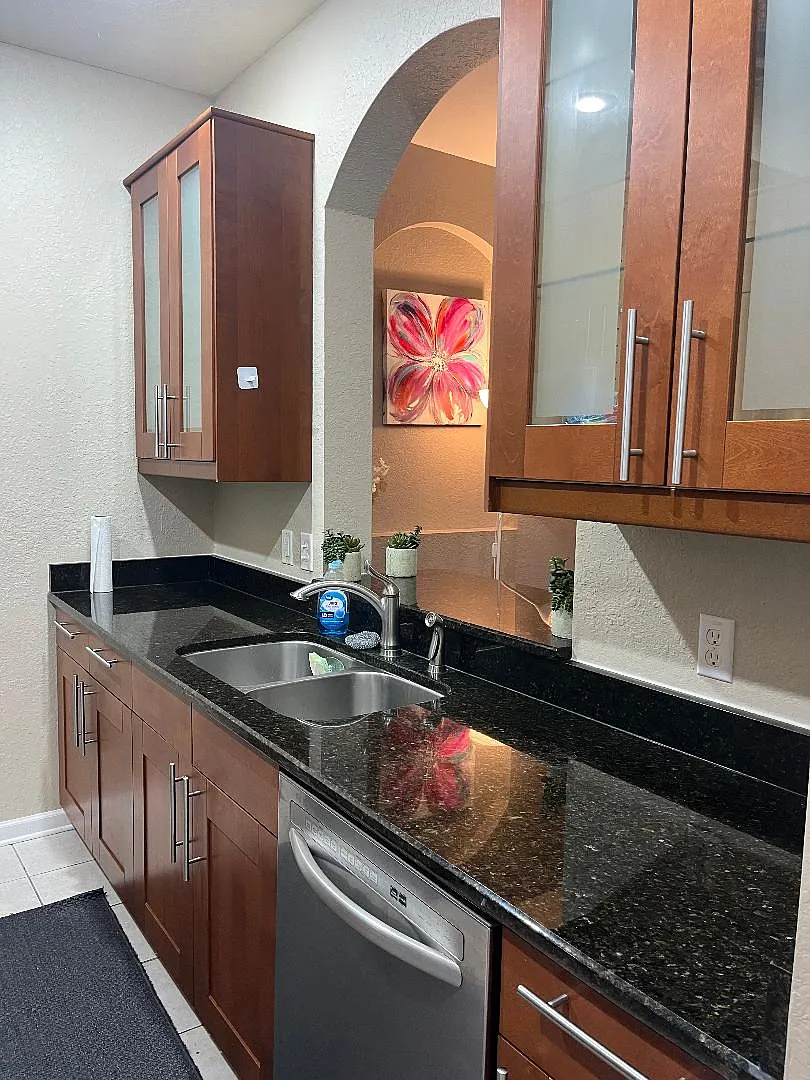 3 bed, 1247 sqft, $1,950 — Photo 4