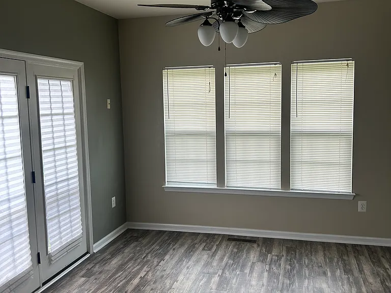 221 Woodstream Blvd — Photo 20