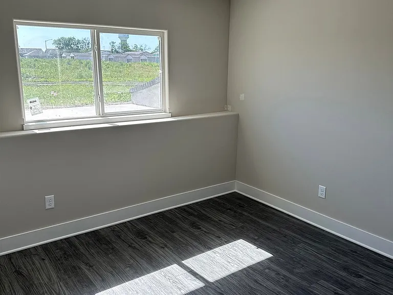 5213 N Toben Ct #5213 — Photo 5