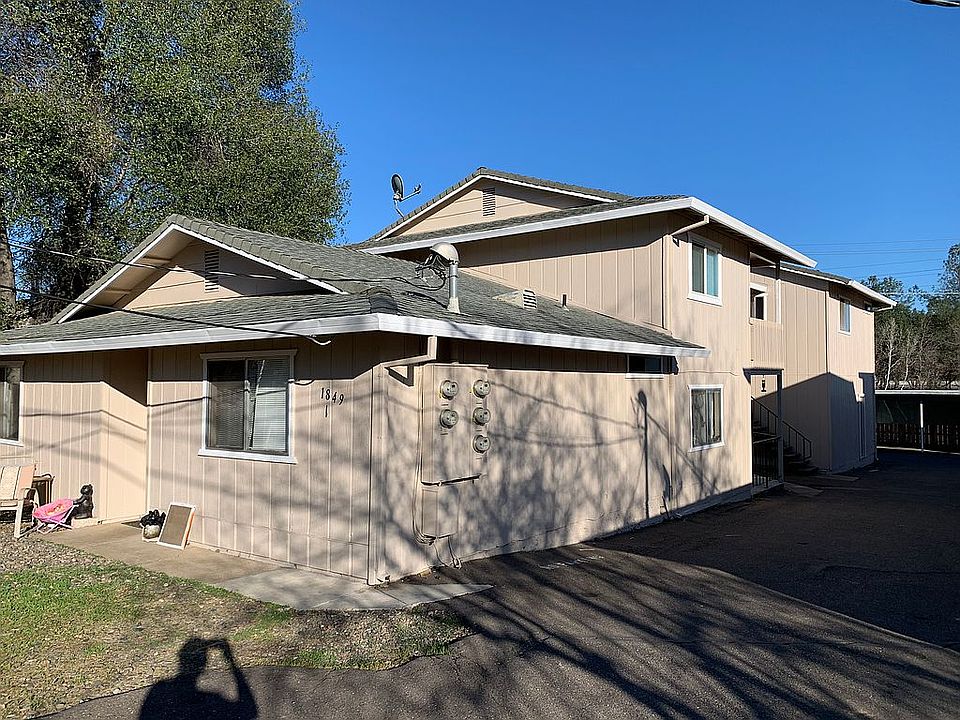 2nd image of 1849 Parallel St APT 1