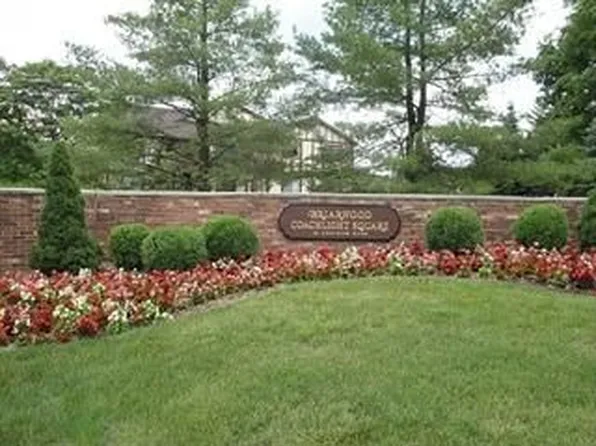 15H Kensington Rd, Chatham, NJ 07928