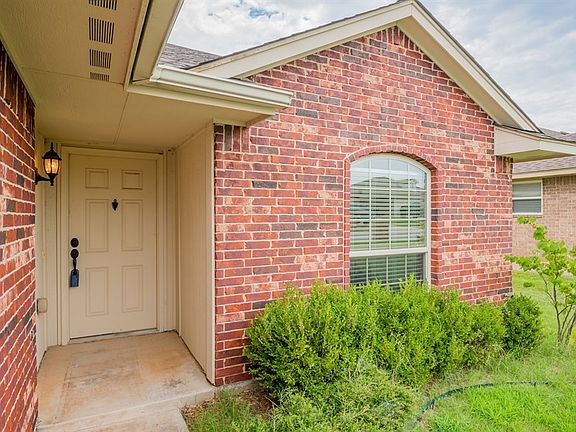 3rd image of 7916 Eagle Cir
