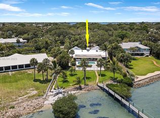 32 N Sewalls Point Rd, Sewalls Pt, FL 34996