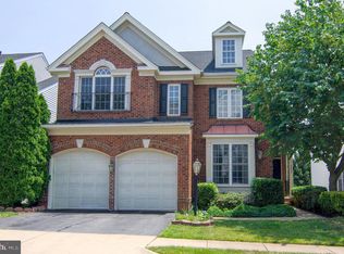 5861 Governors Hill Dr, Alexandria, VA 22310