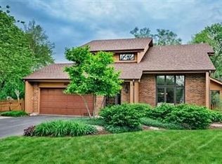 1825 Wilmette Ct, Wheaton, IL 60187