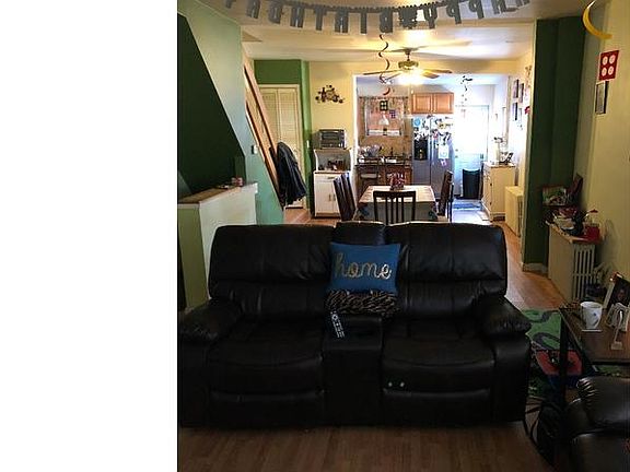 3rd image of 2600 S Hutchinson St