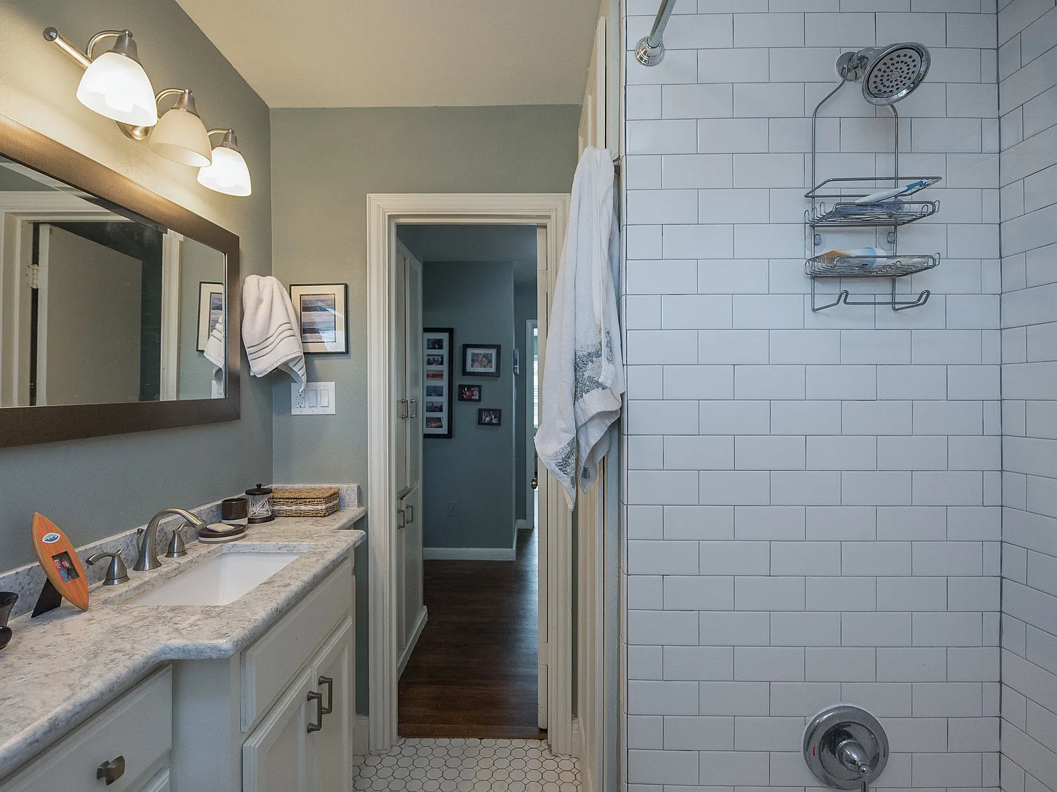 3 bed, 1366 sqft, $2,850 — Photo 4
