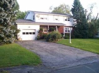 13 Howard Dr, Middletown, NY 10941