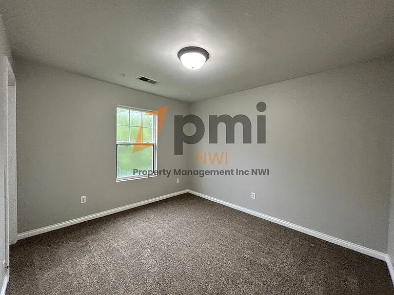 4000 Silhavy Rd — Photo 11
