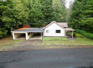 5105 N Loftus Rd, Florence, OR 97439