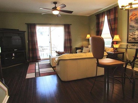 3rd image of 3304 Bach Ave #B