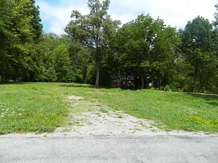 2nd image of 2110 Collier Rd