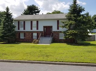 22 Hemlock Hill Rd, Jackson, NJ 08527