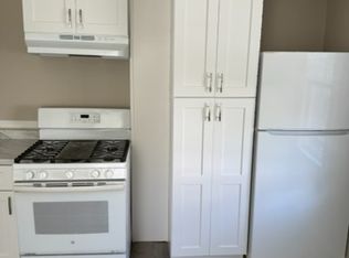 55 Mendon St #1L, Uxbridge, MA 01569
