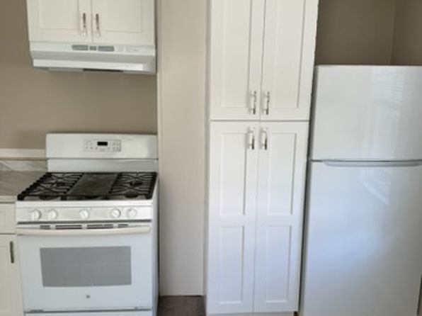 55 Mendon St #1L