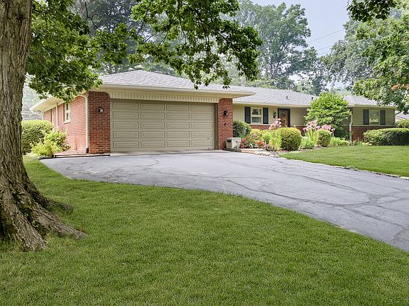 2nd image of 5741 Kilmer Ln