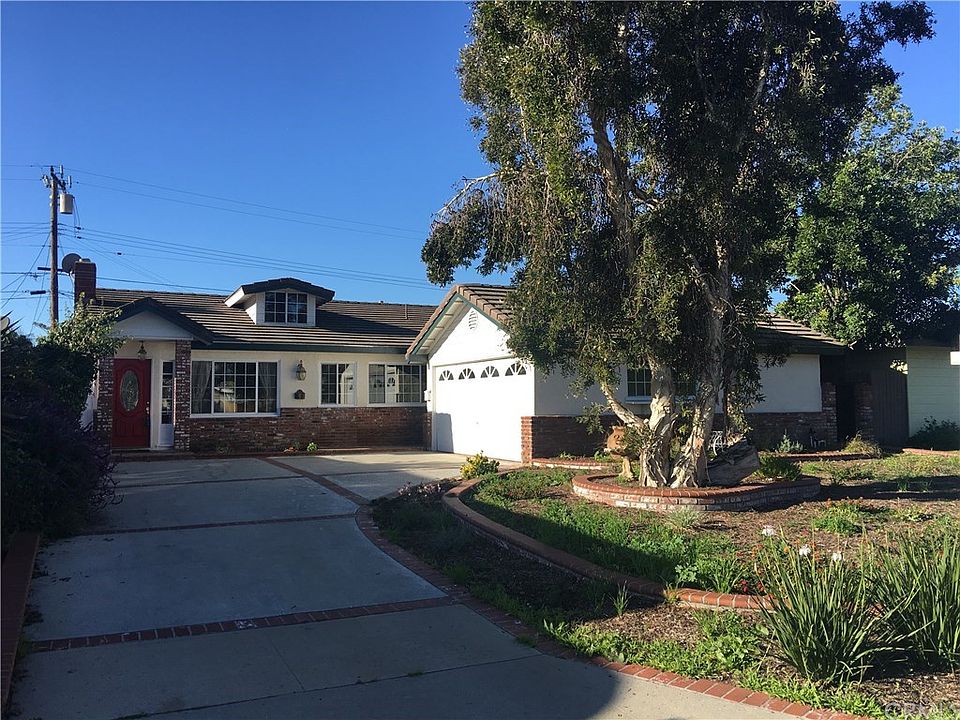 1st image of 15452 Oakbury Dr