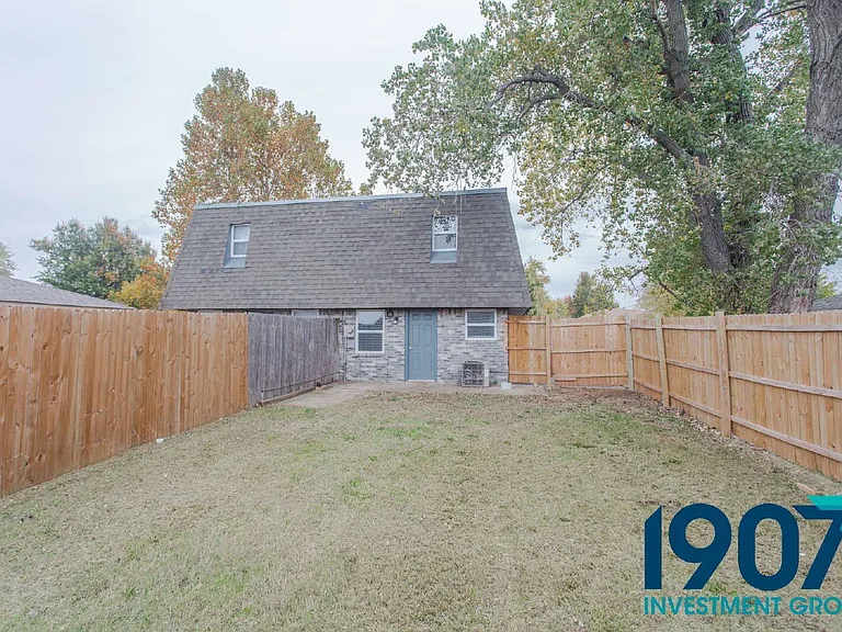 1247 W Huntington Way #A — Photo 17