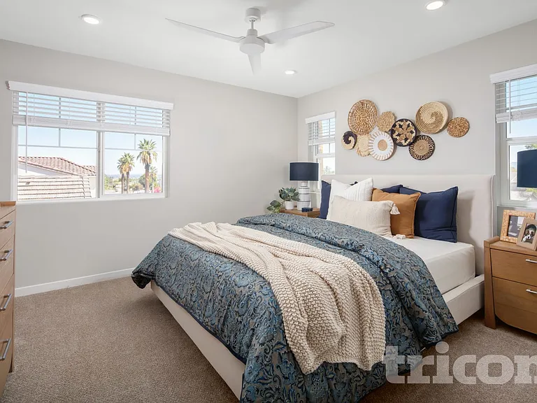 1728 Taylor Ave — Photo 5