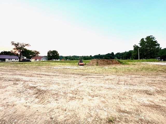 2nd image of Dawn Hill East Road & Ozark Va Ln