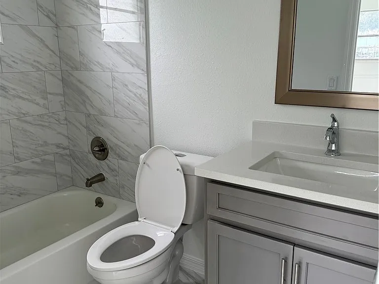 3225 E Riverside Dr #54E — Photo 8